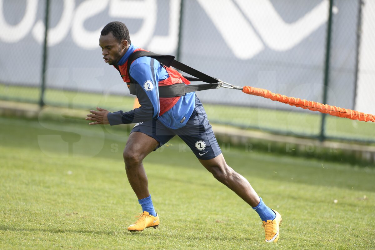 Imagini spectaculoase surprinse de GSP în Antalya! Spartani 2015 » Ploieştenii se antrenează scrîşnind din dinţi sub comanda lui Rednic