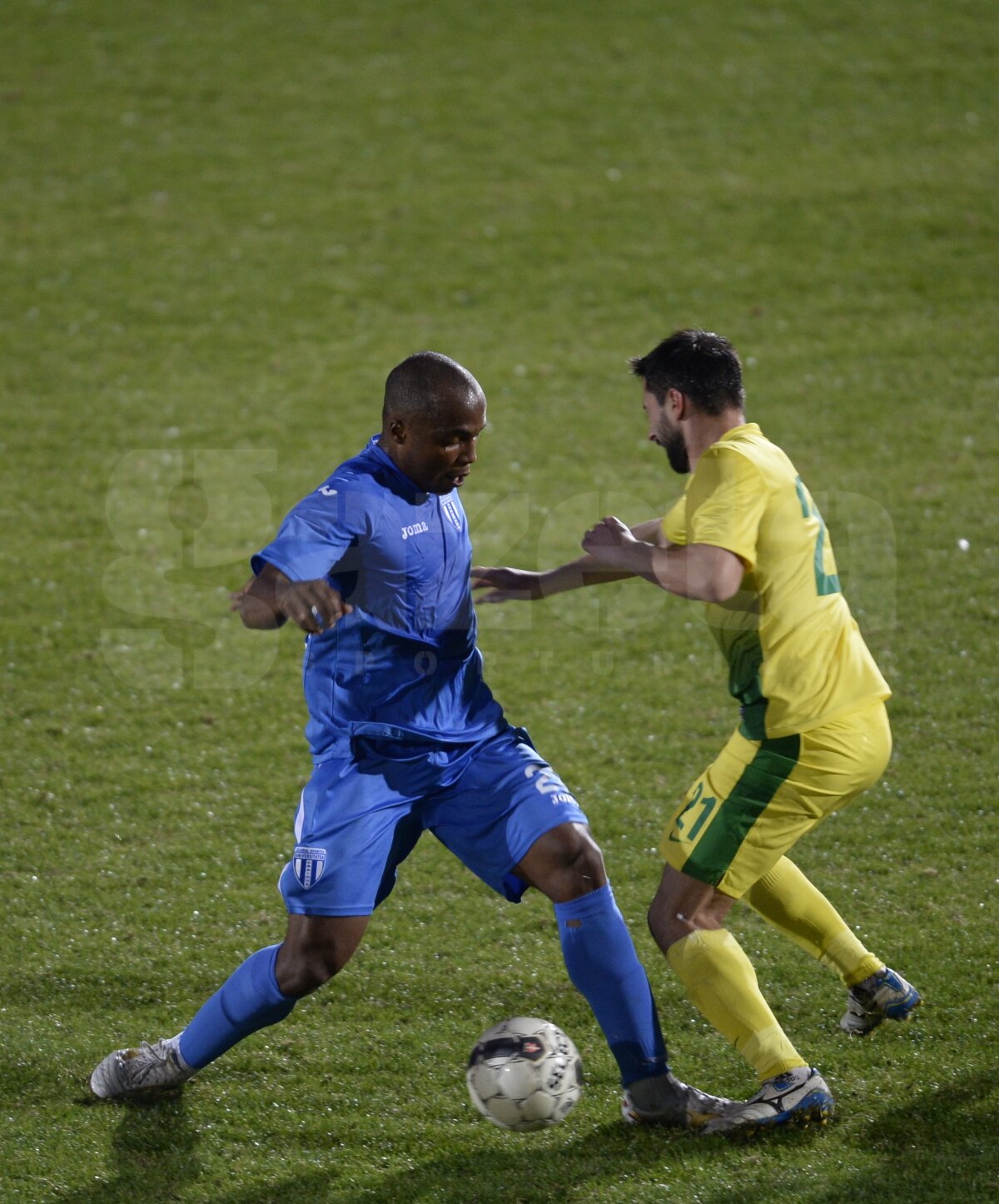 VIDEO şi FOTO CS U Craiova - Anzhi Makhachkala 0-1 » Sorin Cârţu a făcut o criză de nervi şi era să se ia la bătaie cu ruşii!