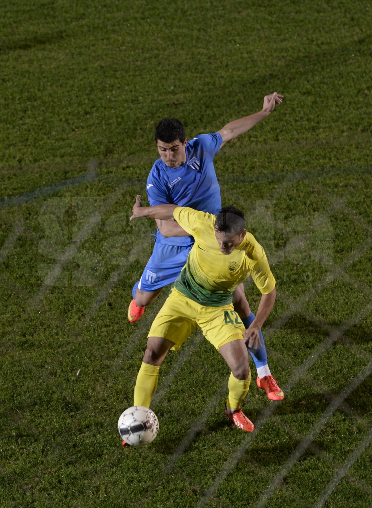 VIDEO şi FOTO CS U Craiova - Anzhi Makhachkala 0-1 » Sorin Cârţu a făcut o criză de nervi şi era să se ia la bătaie cu ruşii!