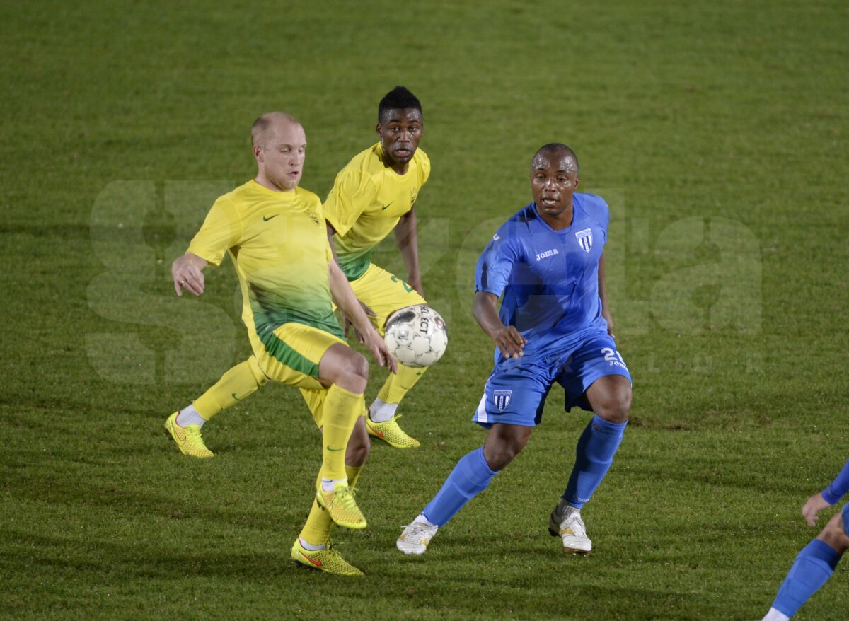 VIDEO şi FOTO CS U Craiova - Anzhi Makhachkala 0-1 » Sorin Cârţu a făcut o criză de nervi şi era să se ia la bătaie cu ruşii!