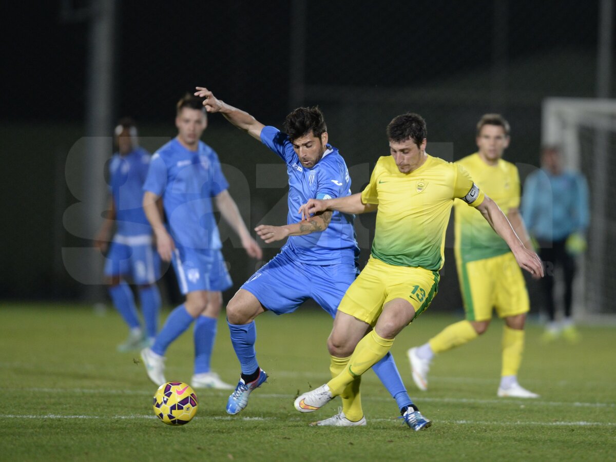 VIDEO şi FOTO CS U Craiova - Anzhi Makhachkala 0-1 » Sorin Cârţu a făcut o criză de nervi şi era să se ia la bătaie cu ruşii!