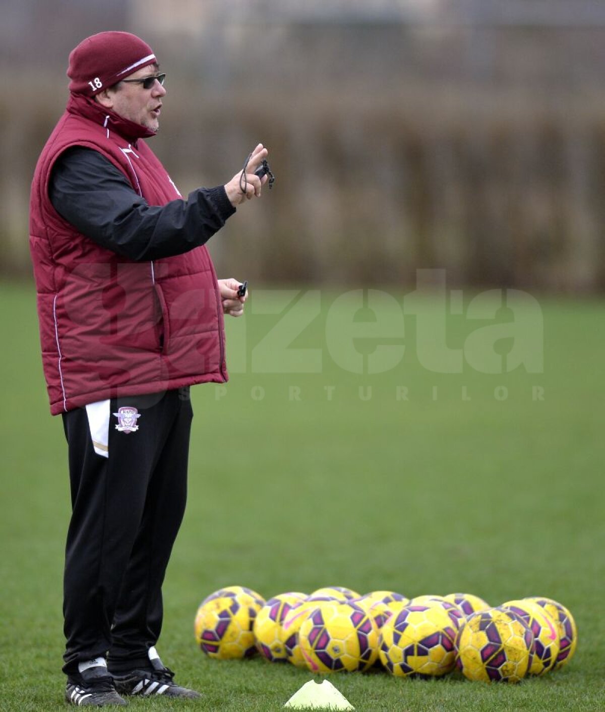 Galerie foto de senzaţie cu jucătorii Rapidului » Giuleştenii pregătesc returul prin antrenamente în noroi