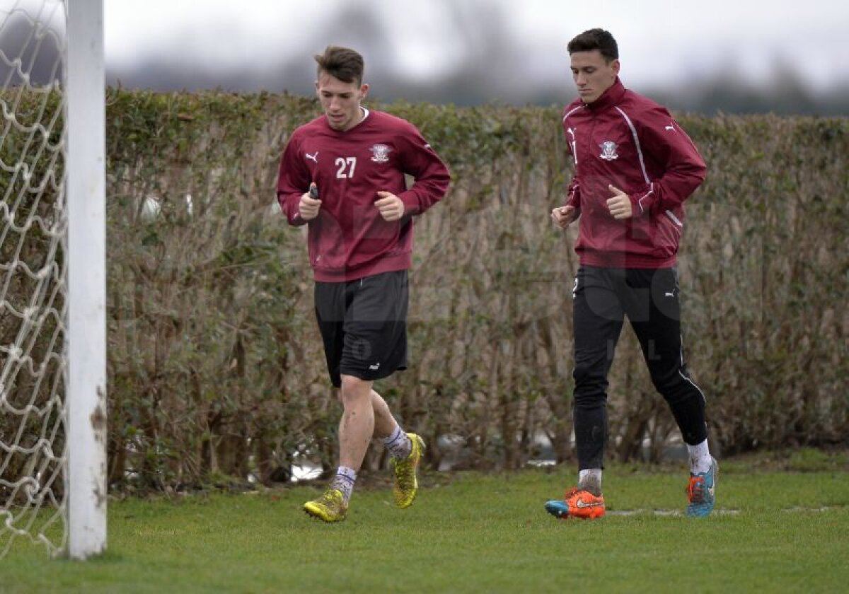 Galerie foto de senzaţie cu jucătorii Rapidului » Giuleştenii pregătesc returul prin antrenamente în noroi