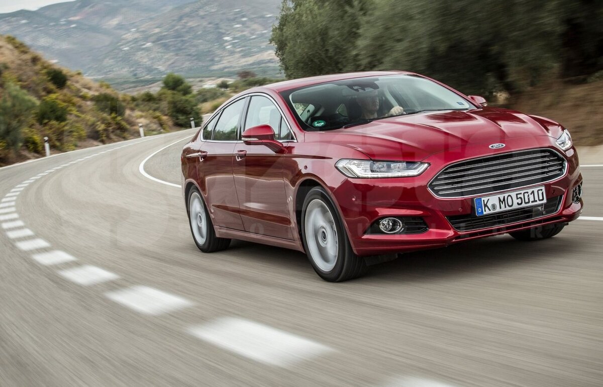 FOTO Valetul deştept » Ford Mondeo a ajuns la cea de-a patra generaţie