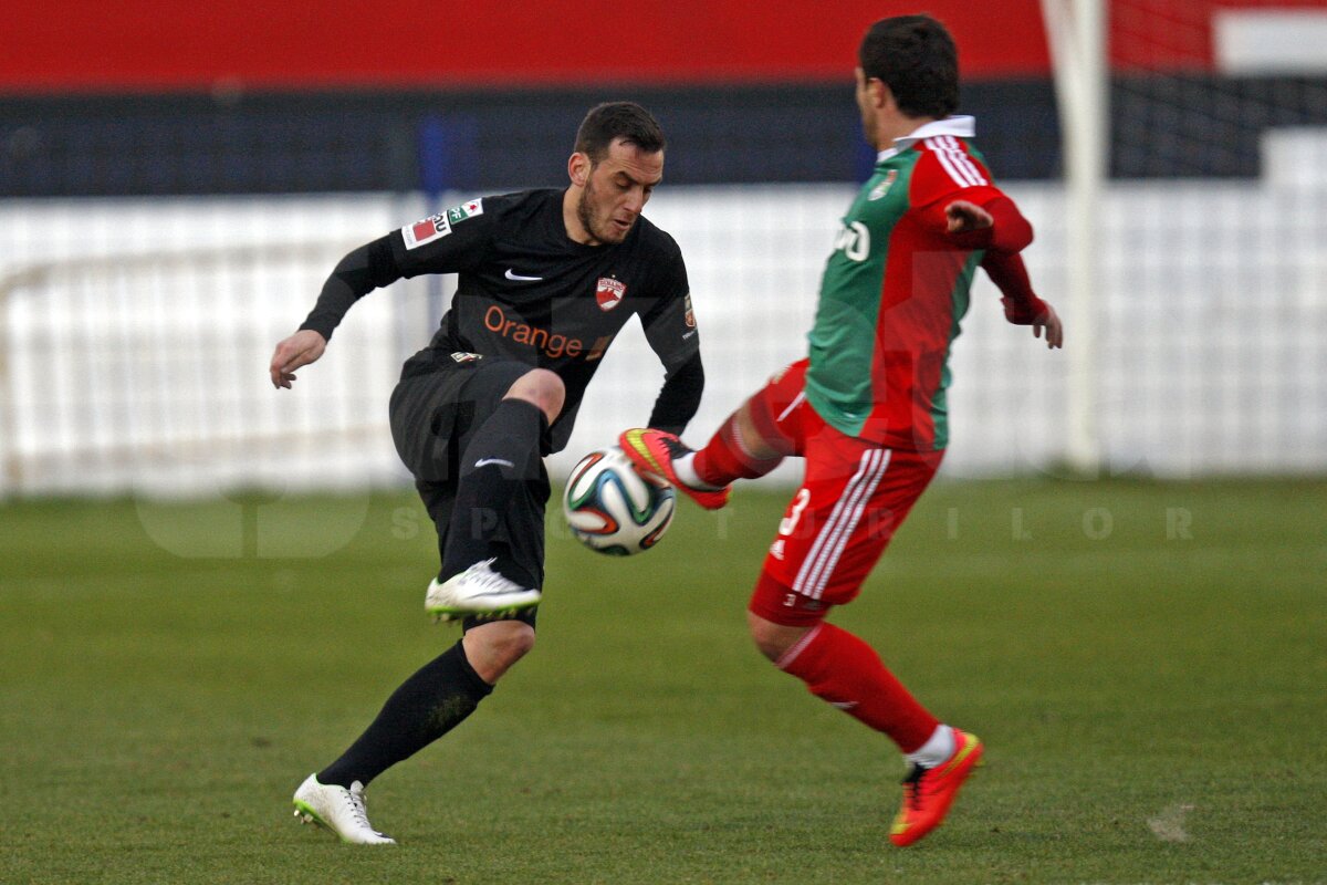 FOTO Dinamo - Lokomotiv Moscova 0-1 » "Cîinii" au mari probleme în defensivă! Ruşii au ratat multe ocazii imense