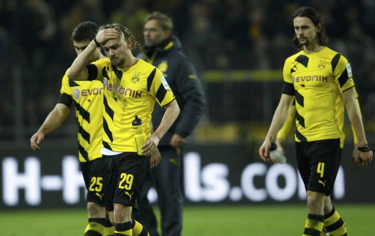 VIDEO+FOTO Scandal monstru la Dortmund » Roman Weidenfeller şi Mats Hummels au fost băgaţi în şedinţă de ultraşi după eşecul cu Augsburg