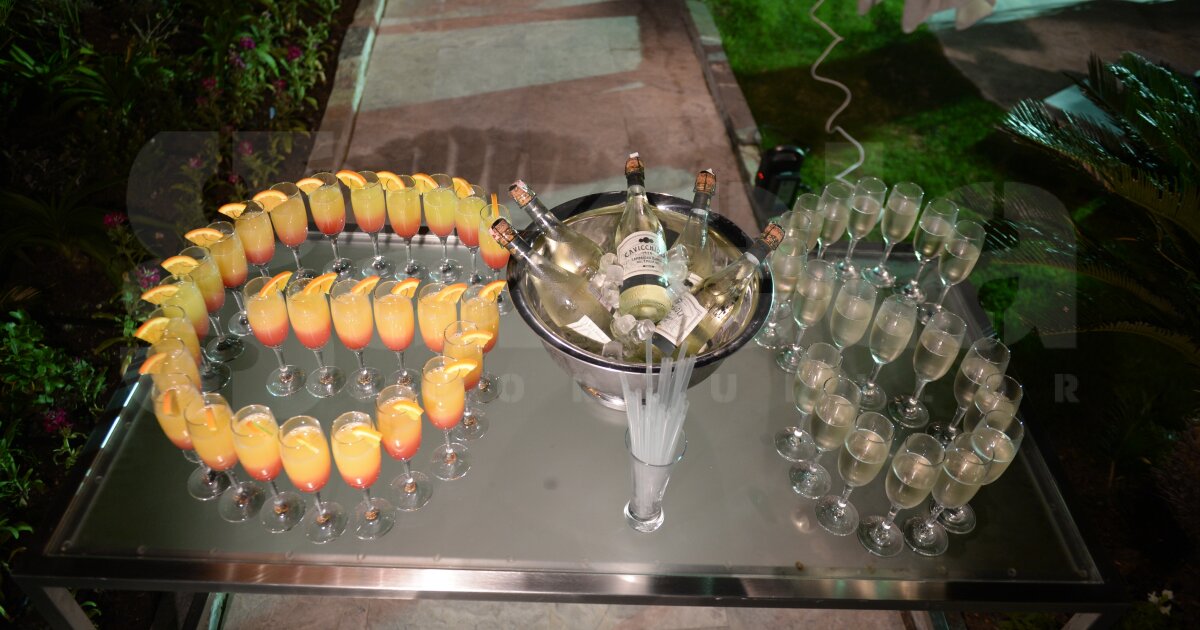 GALERIE FOTO Ziua Hagi. Noaptea Hagi » Petrecere specială pentru "Rege", cadouri de la Galatasaray şi AS Roma