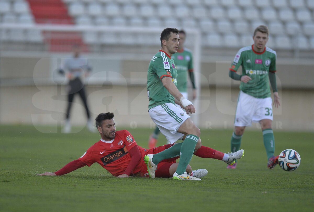 FOTO Dinamo a trăit o nouă umilinţă în cantonamentul din Spania! "Cîinii" au pierdut cu 2-4 meciul amical cu Legia Varşovia