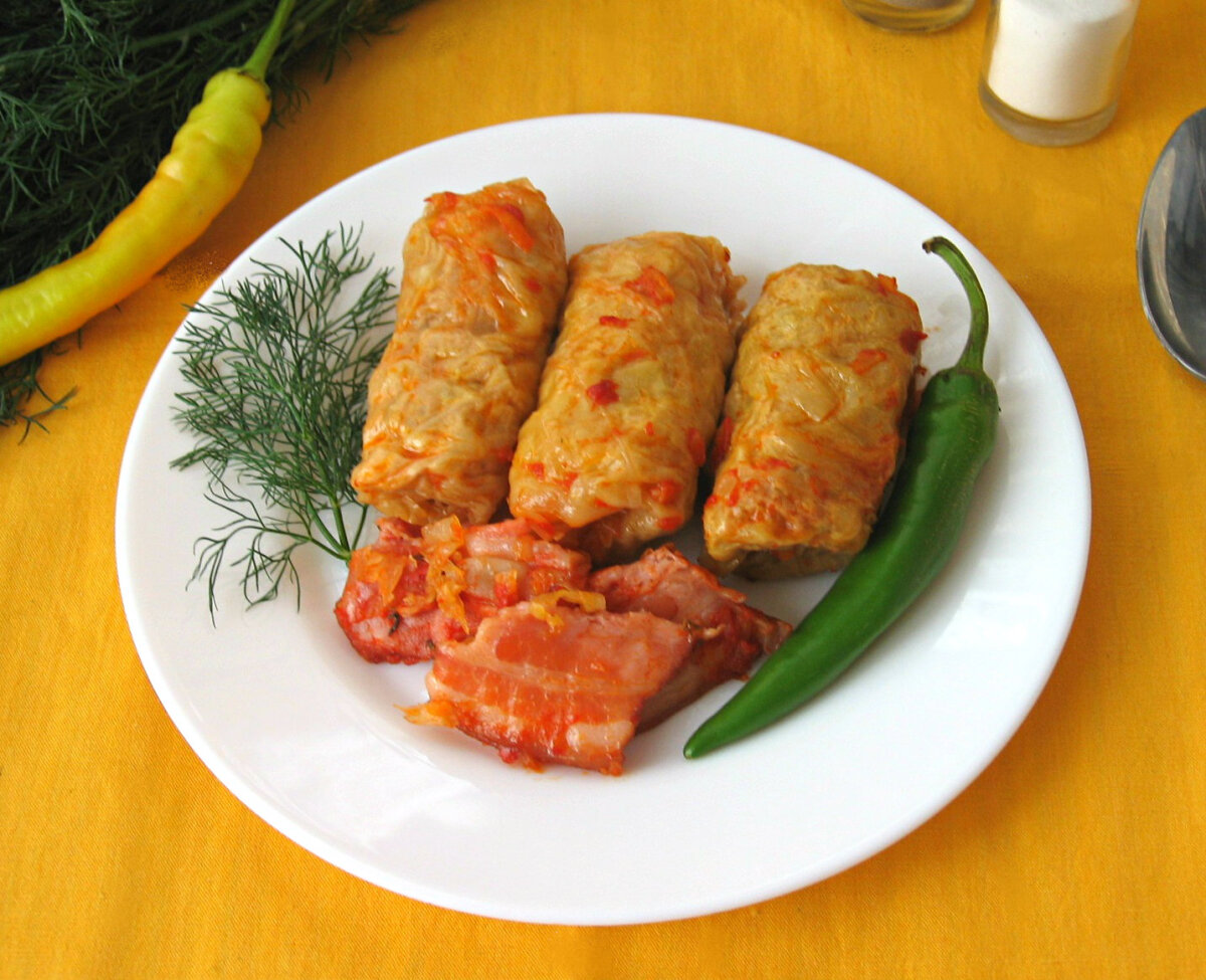 Sarmalele, preferatele jucătoarelor din Spania » Ce-au mîncat Simona Halep şi compania înainte de debutul în Fed Cup