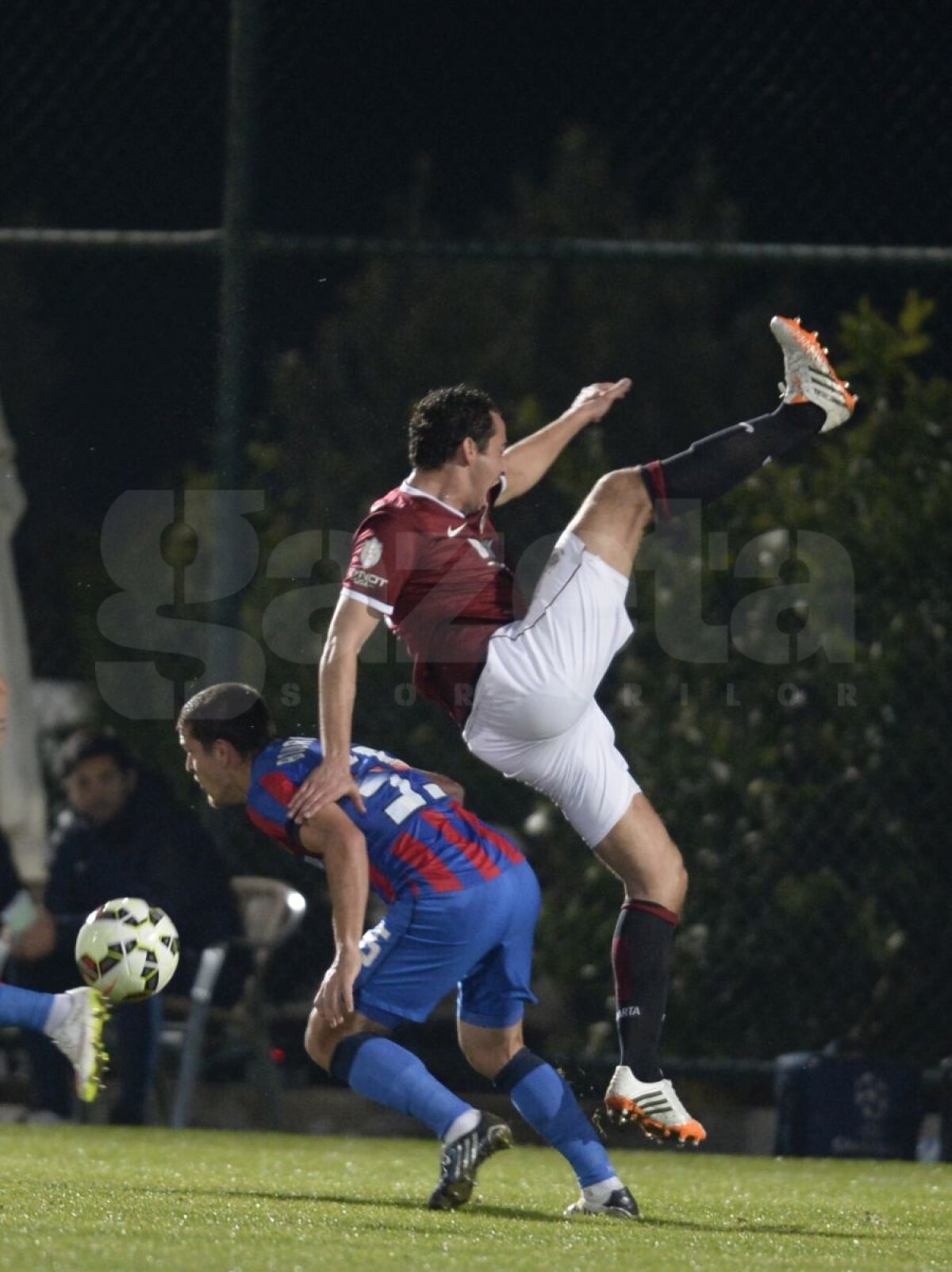 VIDEO+FOTO "Cuţu" muşcă rău » Dublă şi assist pentru George Ţucudean la victoria Stelei, 3-0 cu Sparta Praga
