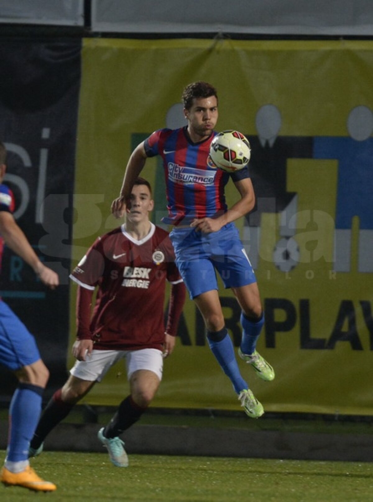 VIDEO Au muşcat din adversari » Steliştii s-au impus în amicalul cu Sparta Praga, chiar şi fără cinci internaţionali: 3-0