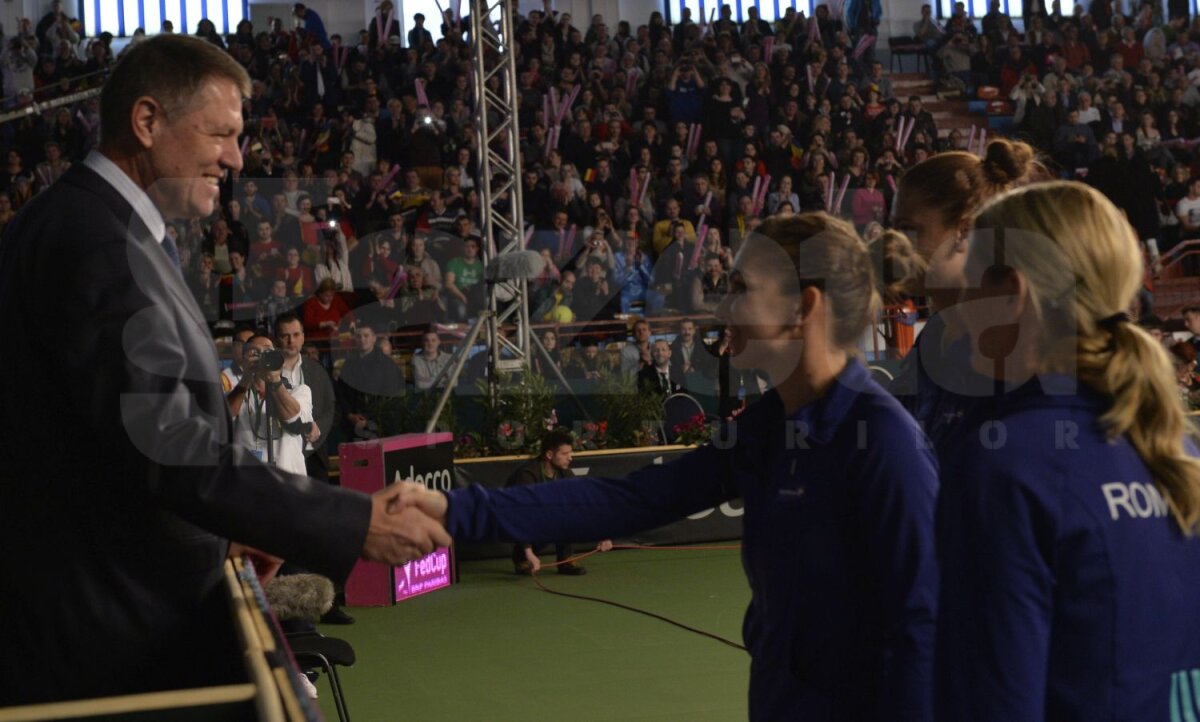 FOTO Furtuna Simona Halep, frustrarea Irina Begu » Cum a fost prima zi a României la Cupa FED: "E altfel decît într-un turneu obişnuit”