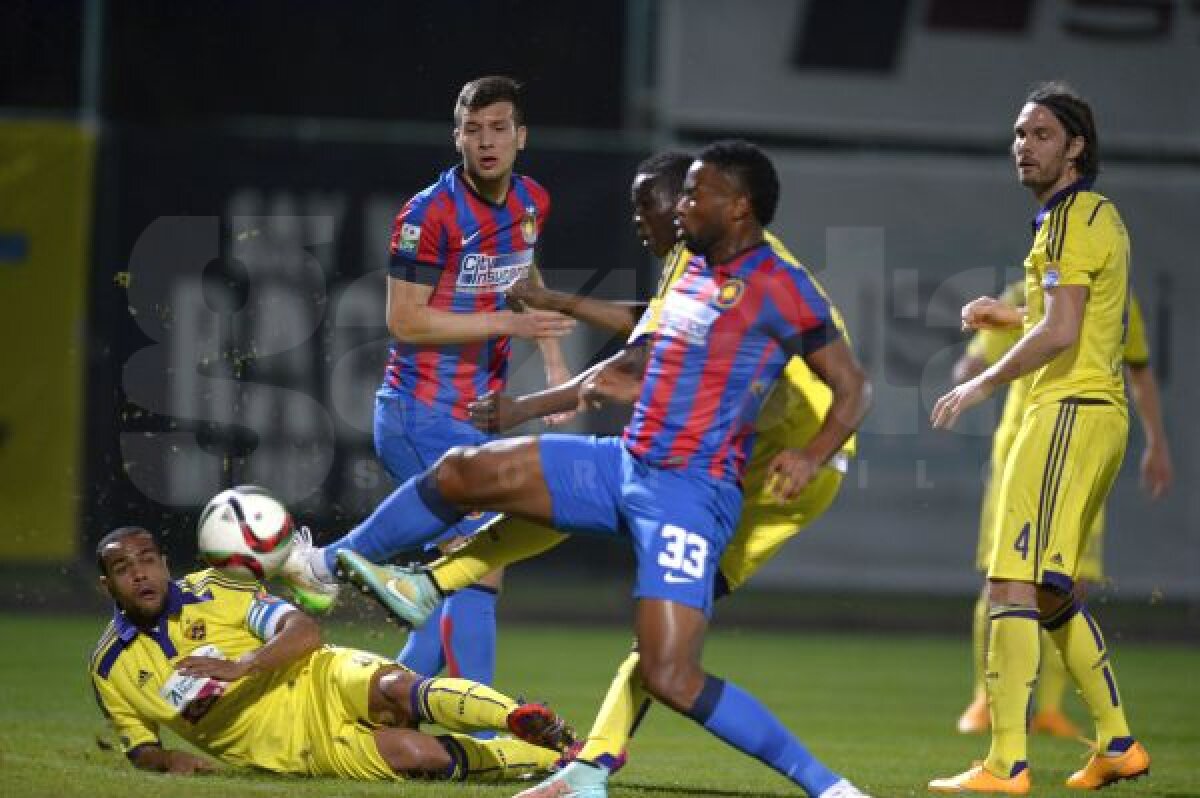 VIDEO şi FOTO Steaua - Maribor 0-0 » Roş-albaştrii au jucat bine, însă n-au reuşit să mai înscrie. Luni revin în ţară