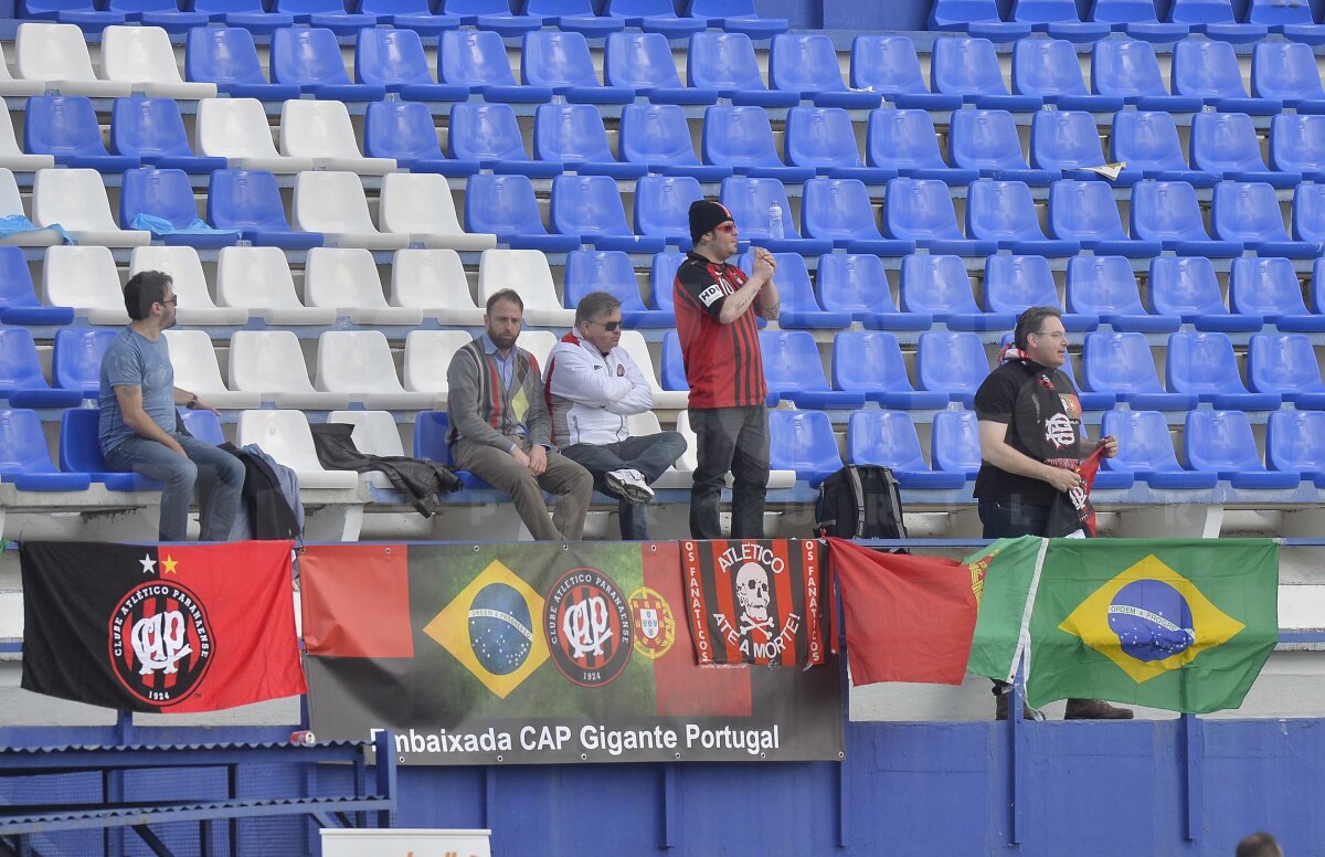 FOTO Dinamo a pierdut amicalul cu Atletico Paranaense, scor 2-3 » Cosmin Matei e suspect de fractură