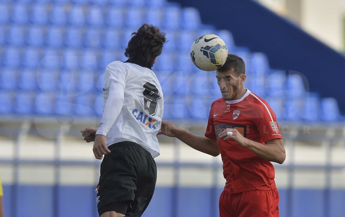 FOTO Dinamo a pierdut amicalul cu Atletico Paranaense, scor 2-3 » Cosmin Matei e suspect de fractură