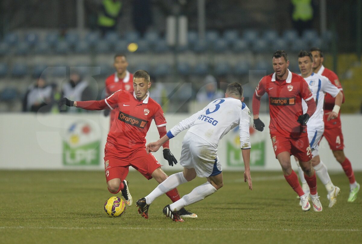 FOTO şi VIDEO Pandurii - Dinamo 2-1 » S-a întors brazilianul! Eric a sfidat kilogramele în plus şi a avut nevoie de doar cîteva secunde ca să fie decisiv