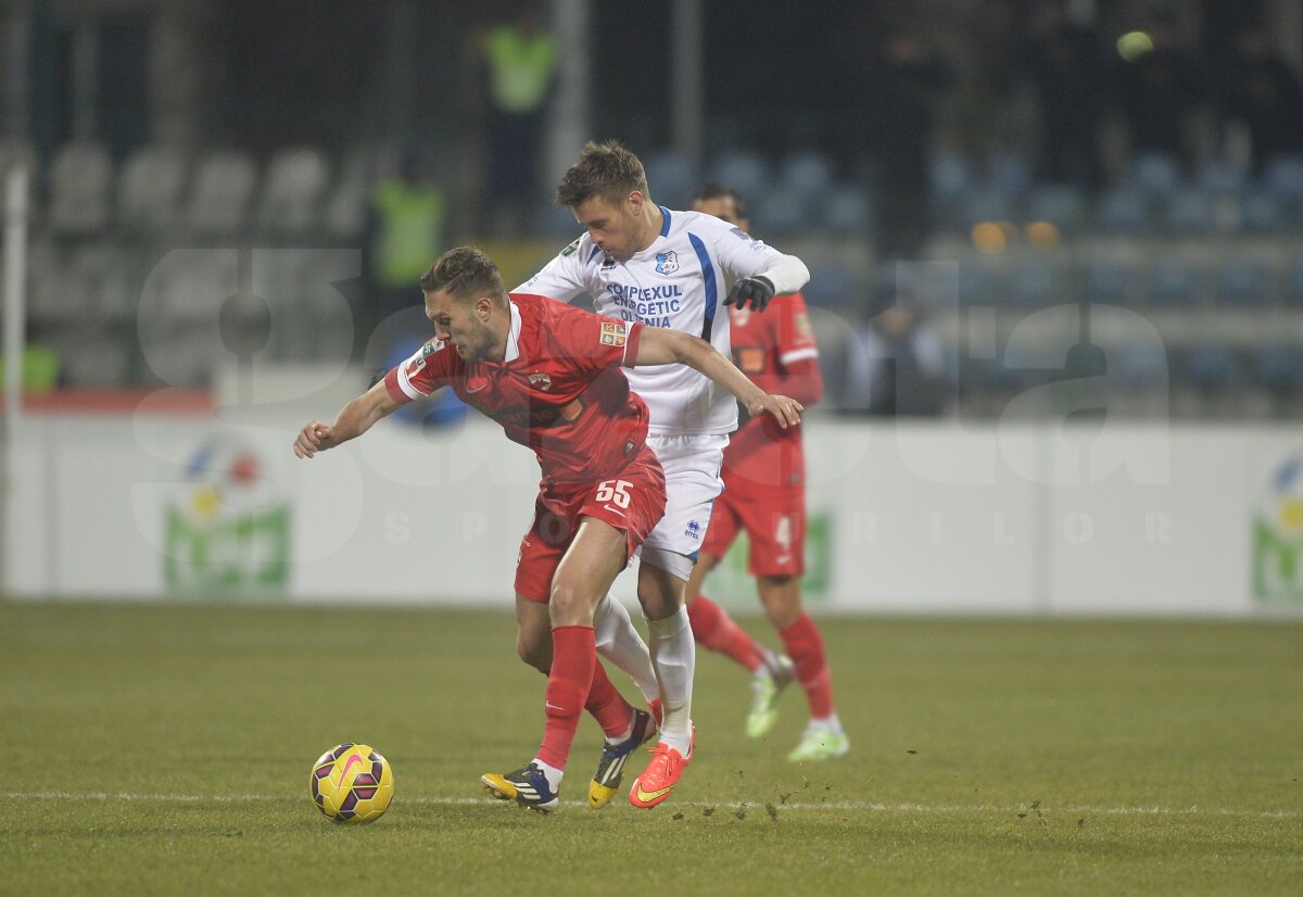 FOTO şi VIDEO Pandurii - Dinamo 2-1 » S-a întors brazilianul! Eric a sfidat kilogramele în plus şi a avut nevoie de doar cîteva secunde ca să fie decisiv