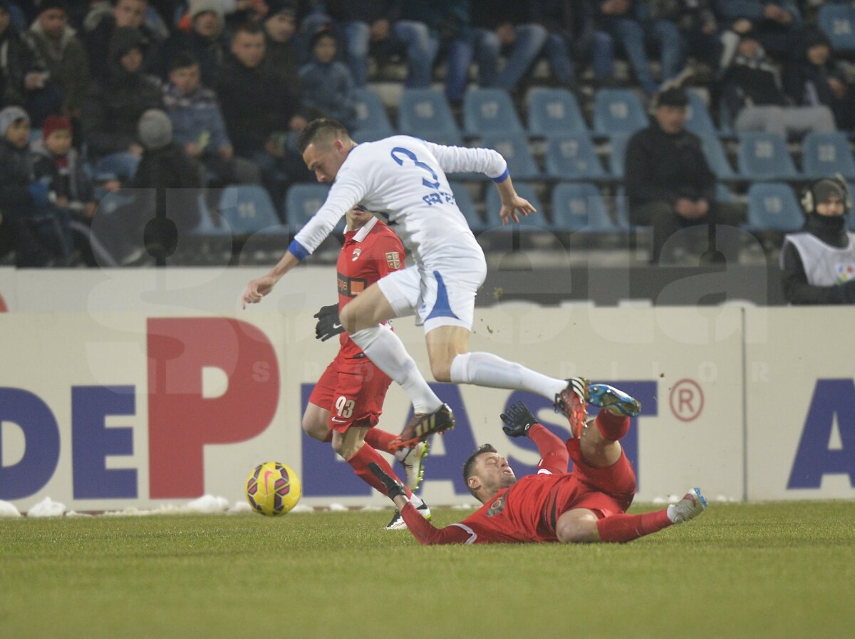 FOTO şi VIDEO Pandurii - Dinamo 2-1 » S-a întors brazilianul! Eric a sfidat kilogramele în plus şi a avut nevoie de doar cîteva secunde ca să fie decisiv