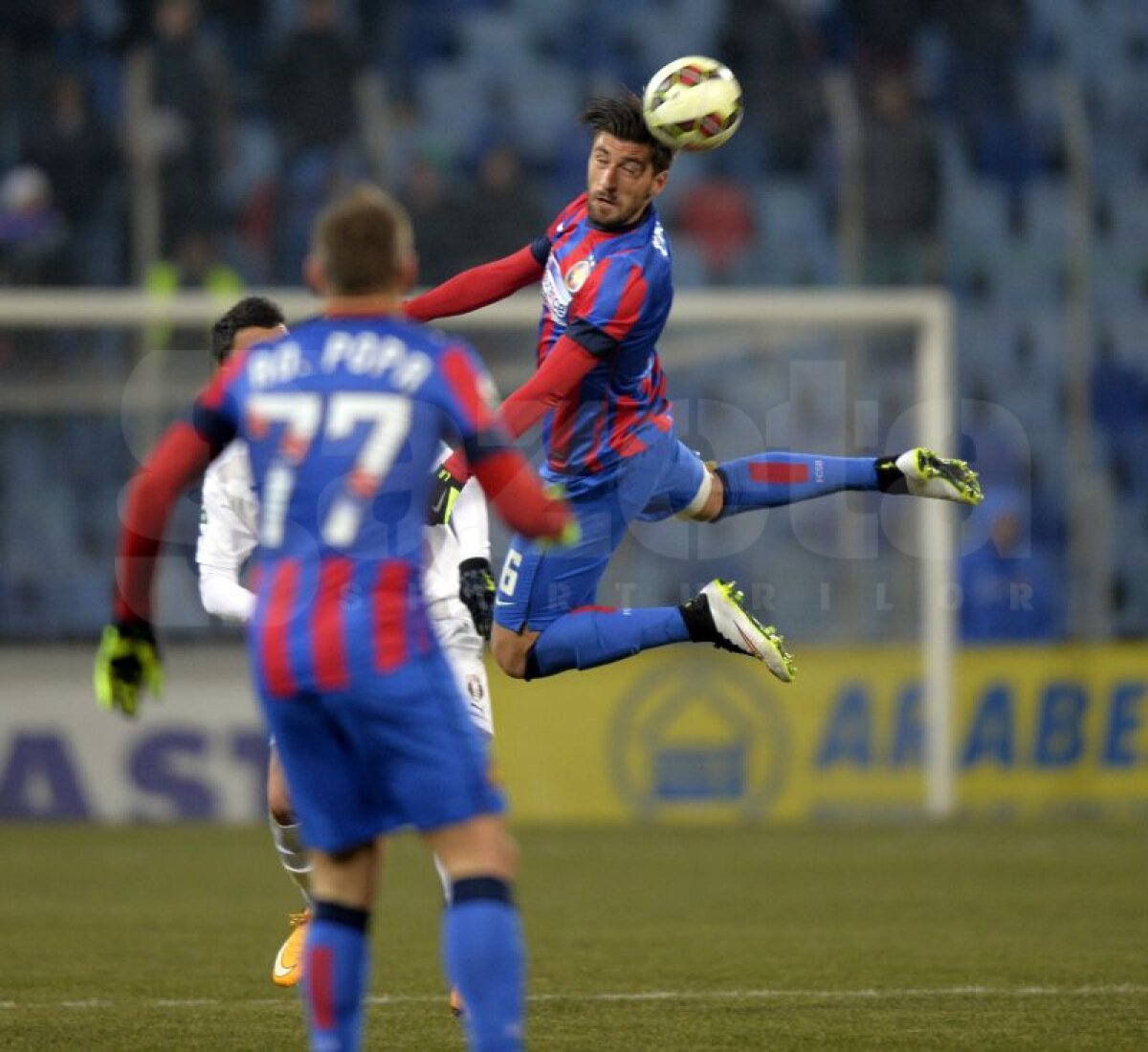 VIDEO şi FOTO Primul pas a fost făcut » Roş-albaştrii, victorie fără emoţii în faţa Astrei în semifinalele Cupei Ligii, scor 3-0