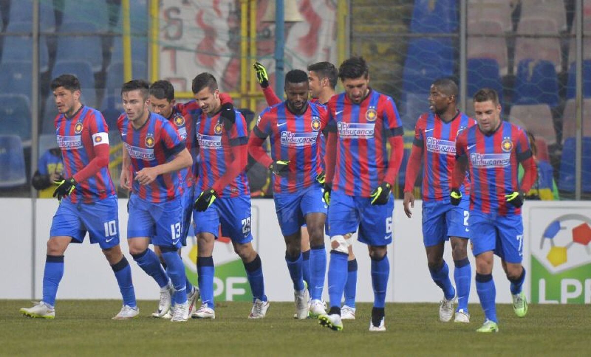 VIDEO şi FOTO Primul pas a fost făcut » Roş-albaştrii, victorie fără emoţii în faţa Astrei în semifinalele Cupei Ligii, scor 3-0