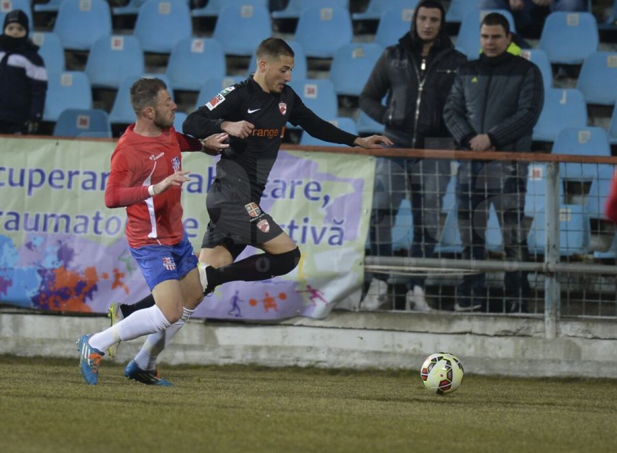 VIDEO+FOTO 2.000 norocos » Dinamo obţine toate punctele la Galaţi, 1-0 cu Oţelul, graţie reuşitei lui Marius Niculae