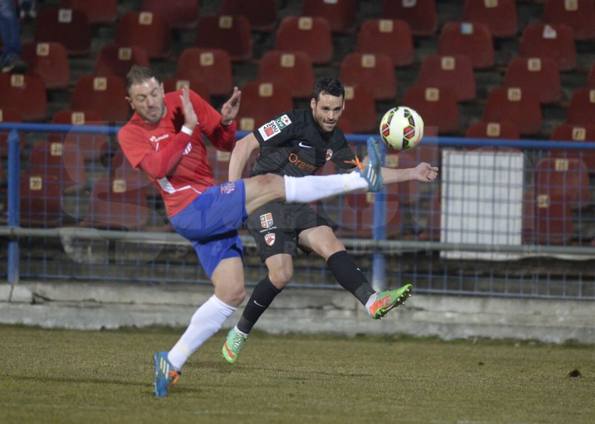 VIDEO+FOTO 2.000 norocos » Dinamo obţine toate punctele la Galaţi, 1-0 cu Oţelul, graţie reuşitei lui Marius Niculae