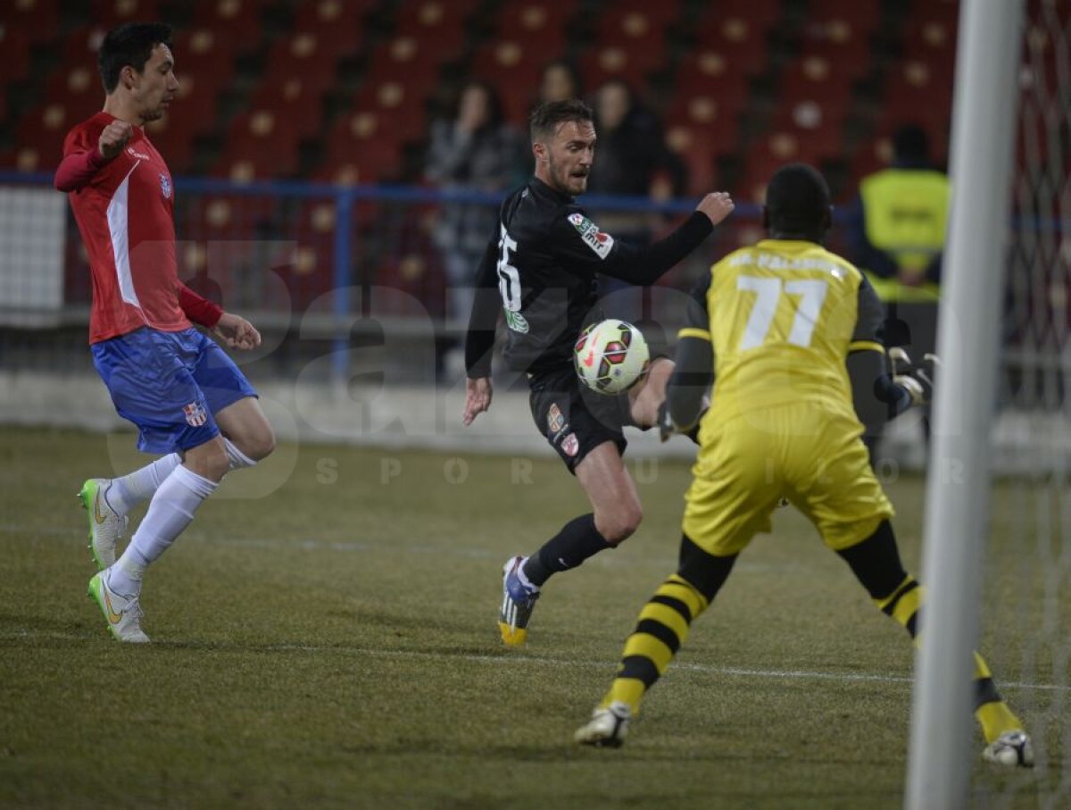 VIDEO+FOTO 2.000 norocos » Dinamo obţine toate punctele la Galaţi, 1-0 cu Oţelul, graţie reuşitei lui Marius Niculae