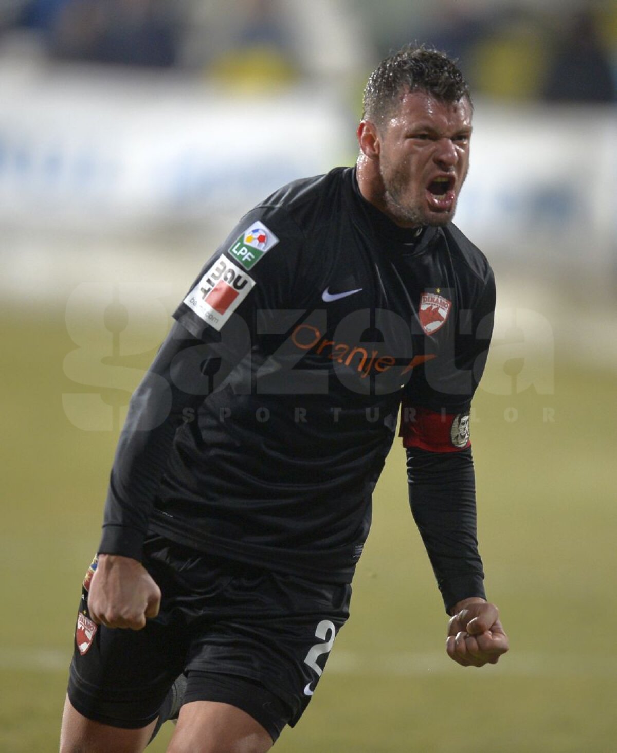 VIDEO+FOTO 2.000 norocos » Dinamo obţine toate punctele la Galaţi, 1-0 cu Oţelul, graţie reuşitei lui Marius Niculae