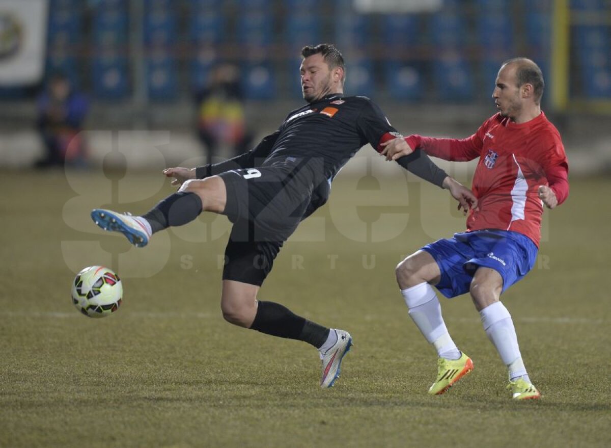 VIDEO+FOTO 2.000 norocos » Dinamo obţine toate punctele la Galaţi, 1-0 cu Oţelul, graţie reuşitei lui Marius Niculae