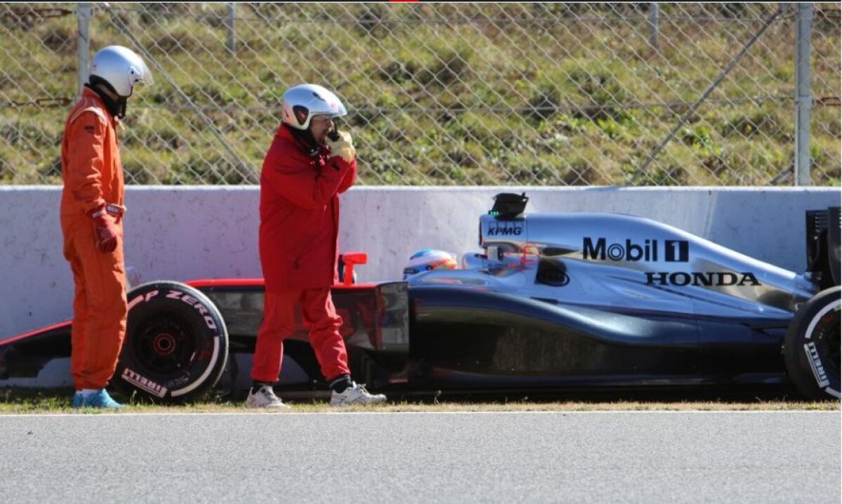 GALERIE FOTO Accident suferit de Fernando Alonso » Spaniolul a fost dus la spital cu elicopterul