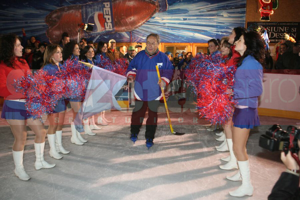 FOTO Printre VIP-uri şi oameni » Imagini impresionante din cariera lui Ovidiu Ioaniţoaia