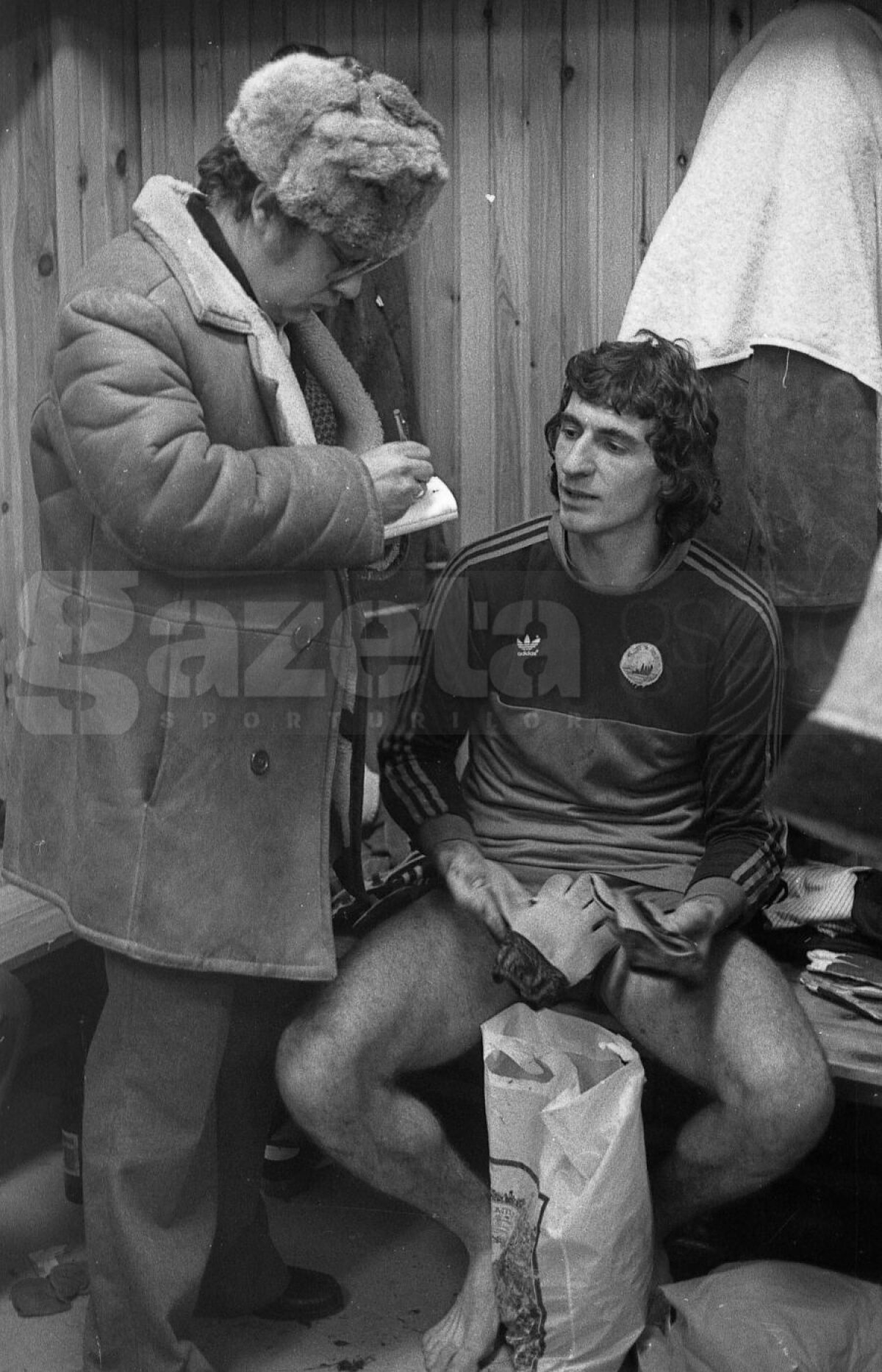 FOTO Printre VIP-uri şi oameni » Imagini impresionante din cariera lui Ovidiu Ioaniţoaia