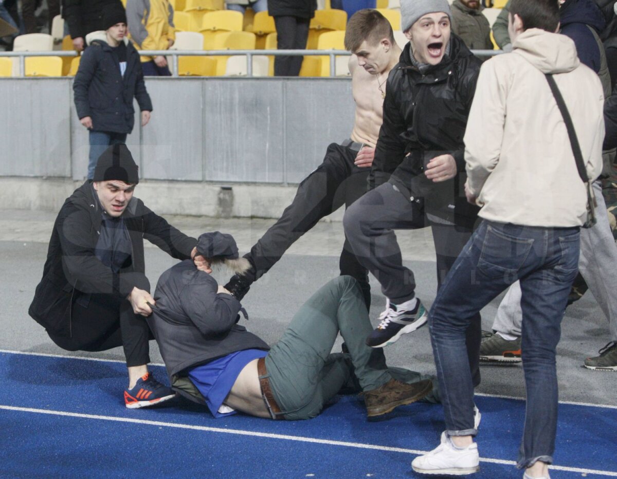 FOTO Eurojunglă! » O etapă nebună în Europa League: Răniţi, arestaţi, rasism, meciuri întrerupte