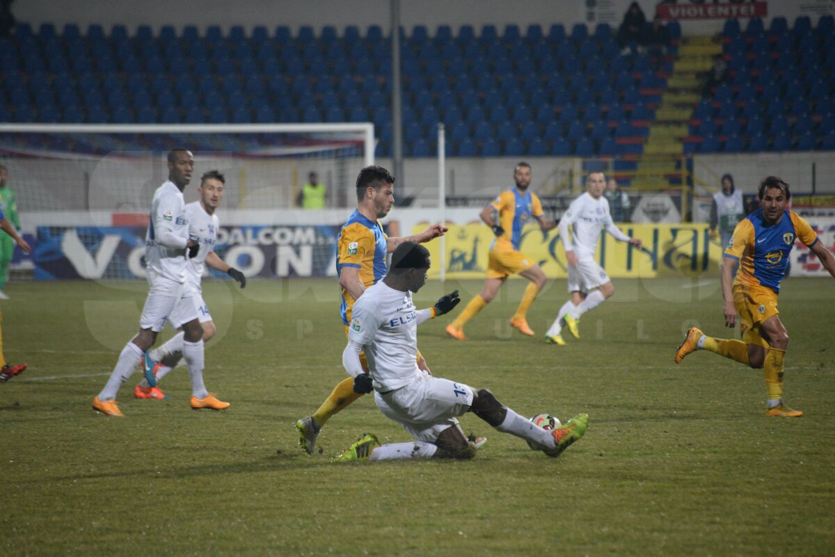 VIDEO şi FOTO FC Botoşani - Petrolul 0-1 » Golul lui Teixeira îi aduce pe ploieşteni la 4 puncte de liderul Steaua