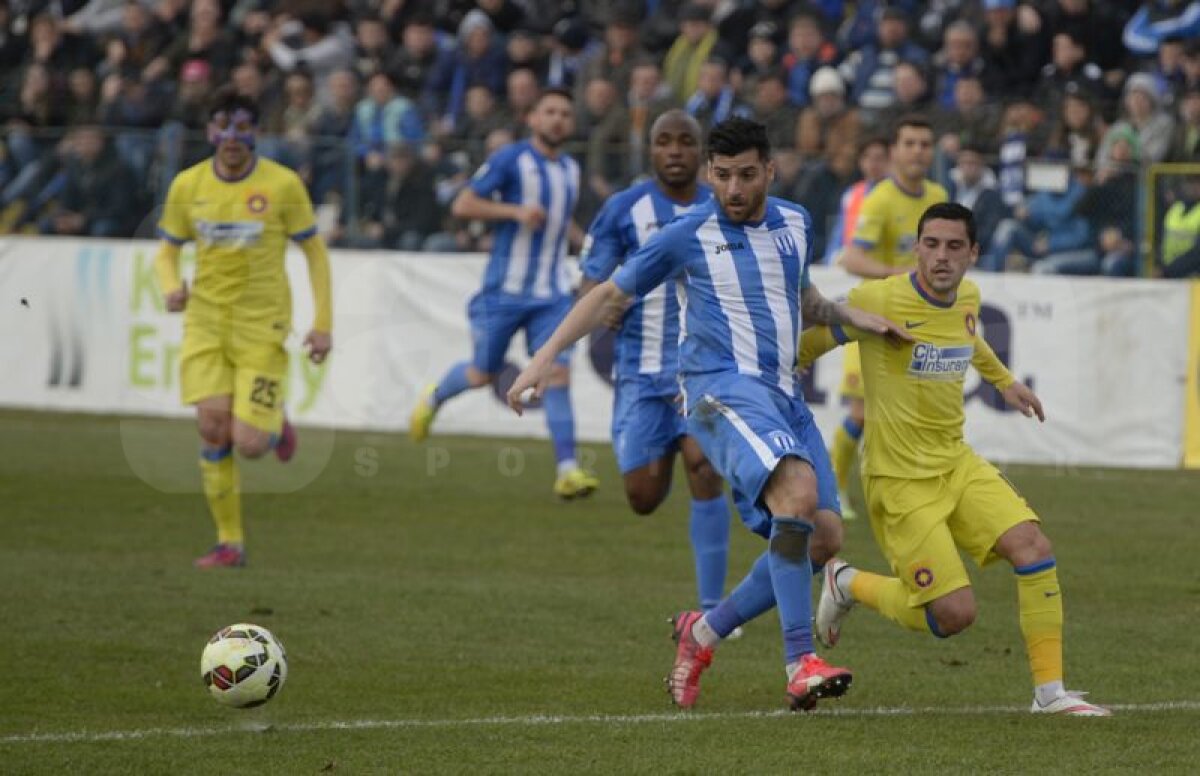 VIDEO şi FOTO CS U Craiova - Steaua 0-0 » Roş-albaştrii n-au marcat în ultimele două meciuri