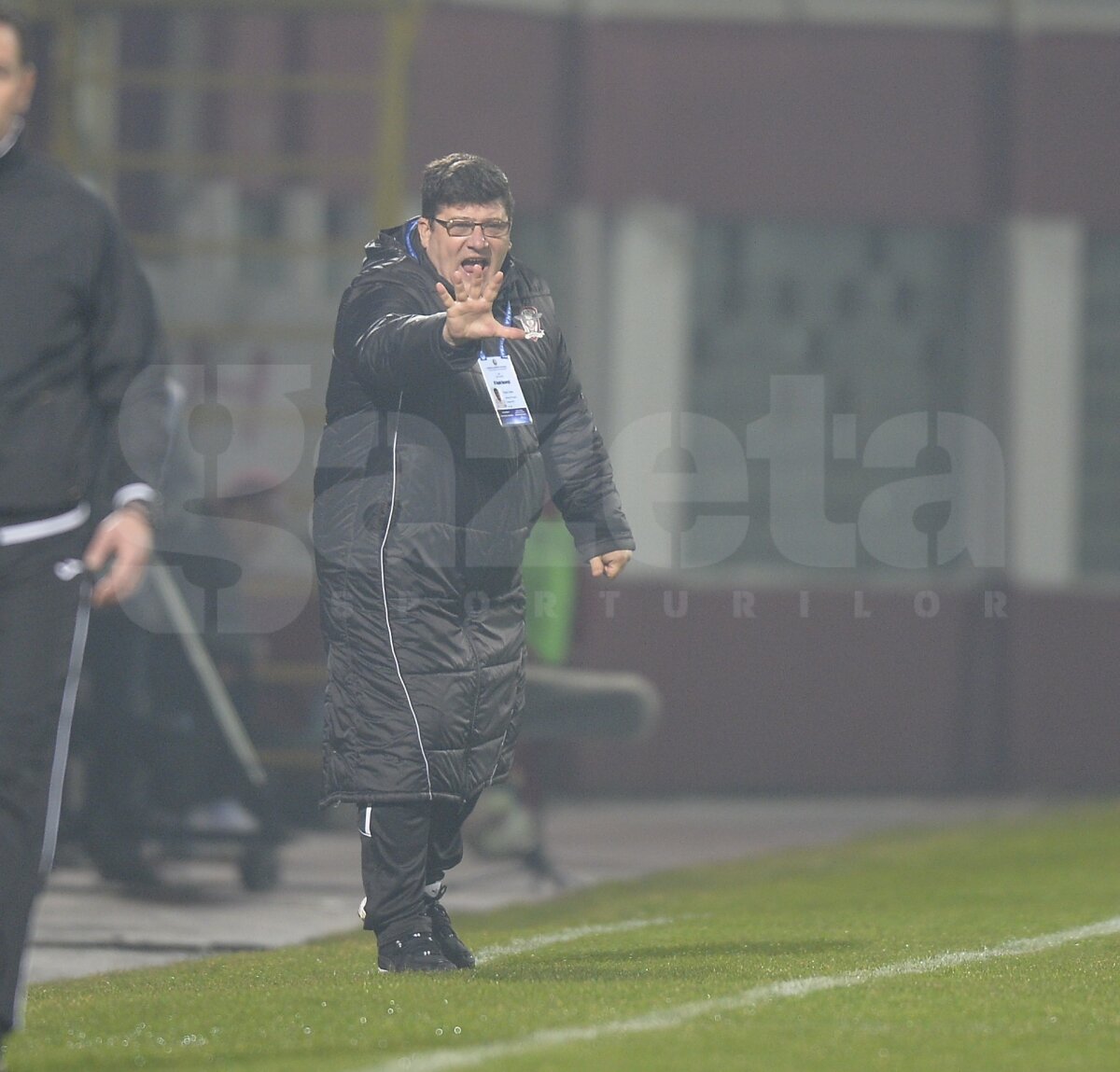 VIDEO şi FOTO Rapid - Viitorul 0-0 » Giuleştenii au rezistat o repriză în nouă oameni!