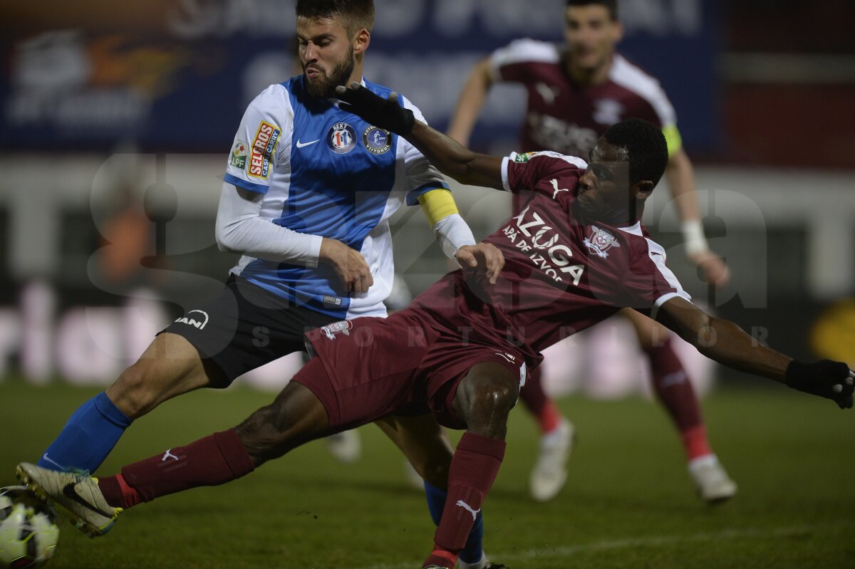 VIDEO şi FOTO Rapid - Viitorul 0-0 » Giuleştenii au rezistat o repriză în nouă oameni!
