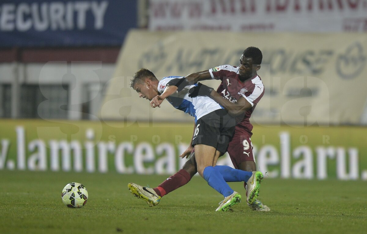 VIDEO şi FOTO Rapid - Viitorul 0-0 » Giuleştenii au rezistat o repriză în nouă oameni!