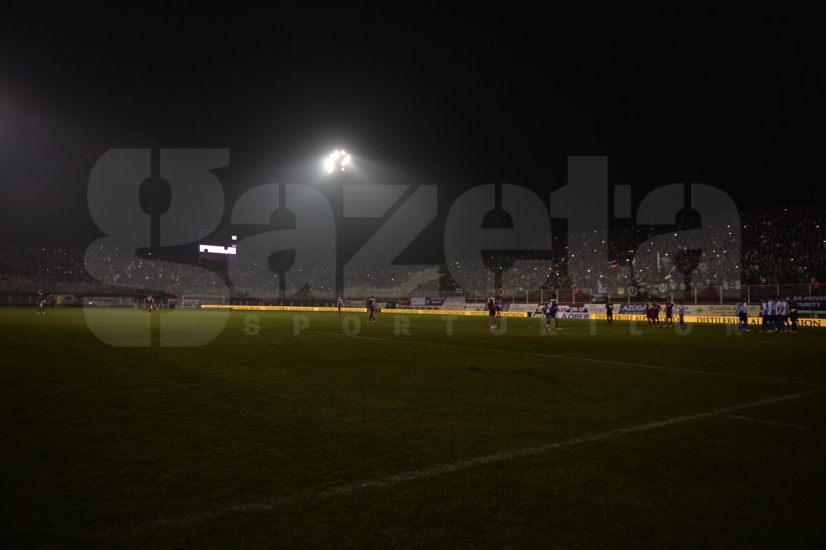 VIDEO şi FOTO Rapid - Viitorul 0-0 » Giuleştenii au rezistat o repriză în nouă oameni!