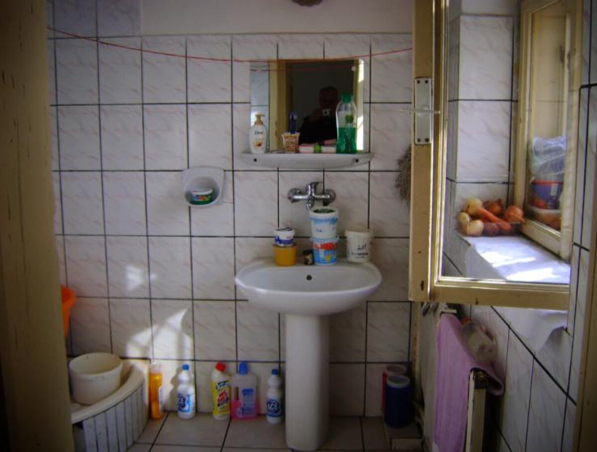 FOTO Cum arată celula de care s-a plîns Monica Iacob Ridzi: "Ma rog la Dumnezeu în fiecare clipă să nu mor în penitenciar"