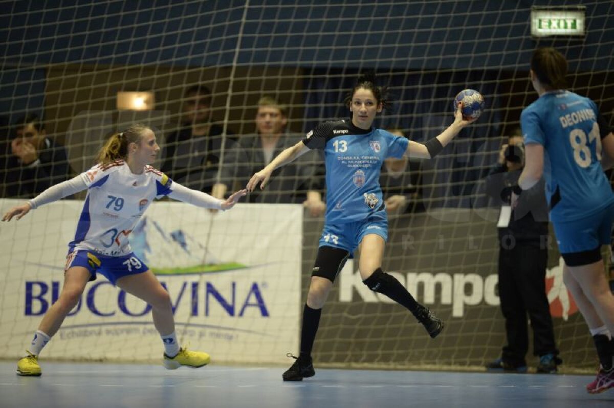 VIDEO şi FOTO S-a relansat lupta pentru titlu în handbalul feminin » Gol fabulos marcat de Torstenson!