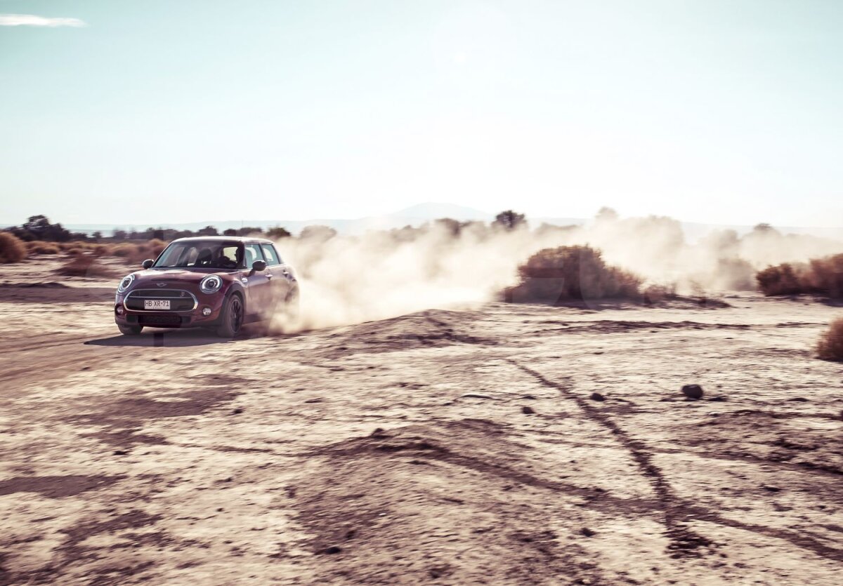 Strămoşul lui Mini în deşertul chilian » TopGear a pornit în căutarea unui model care nu se mai produce de 40 de ani