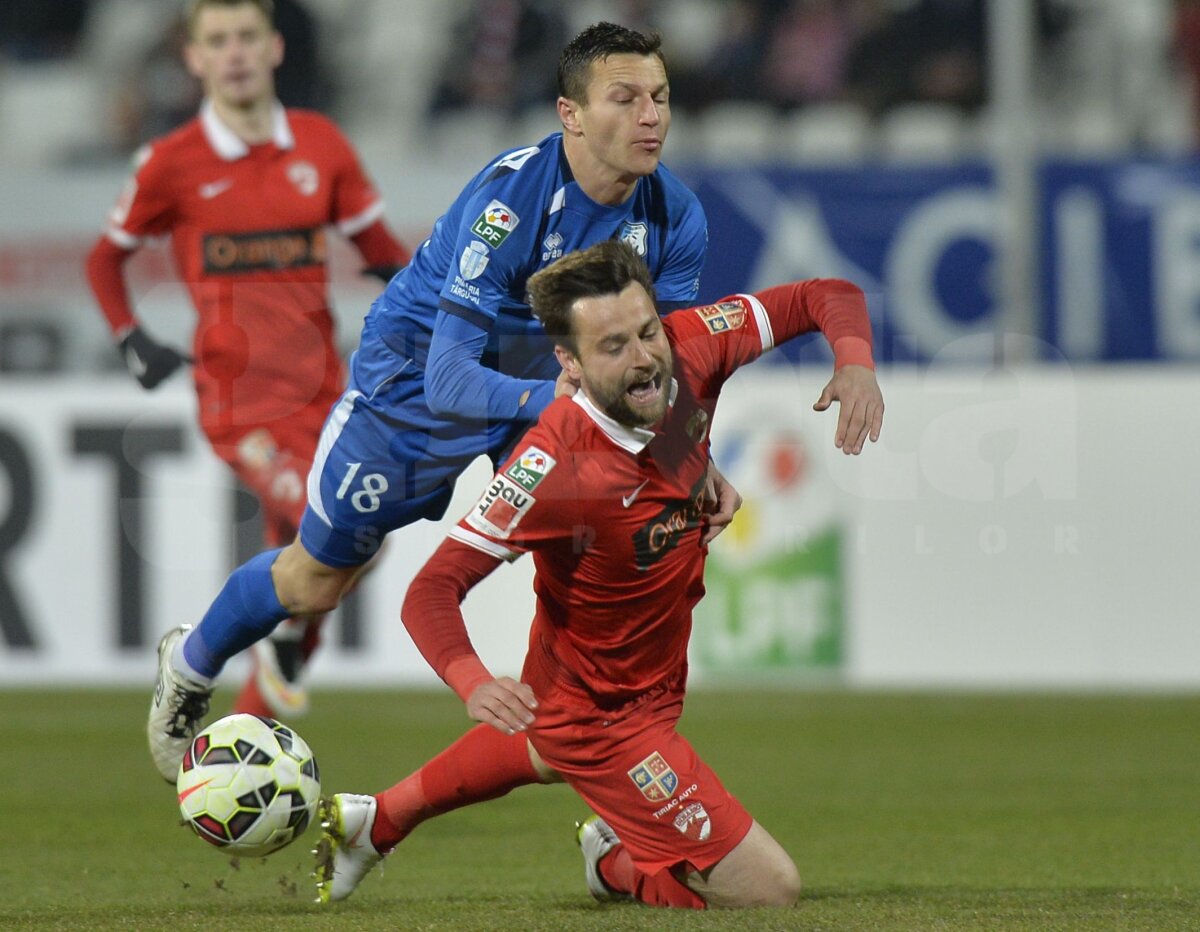 VIDEO şi FOTO Dinamo - Pandurii 1-3 » A fost ultimul meci al lui Mihai Teja pe banca dinamoviştilor? Gorjenii joacă finala Cupei Ligii