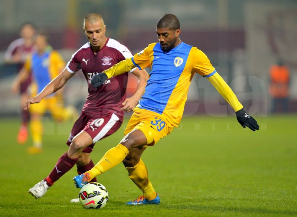 FOTO şi VIDEO » Rapid şi Petrolul şi-au împărţit punctele frăţeşte după un meci încins, scor 1-1