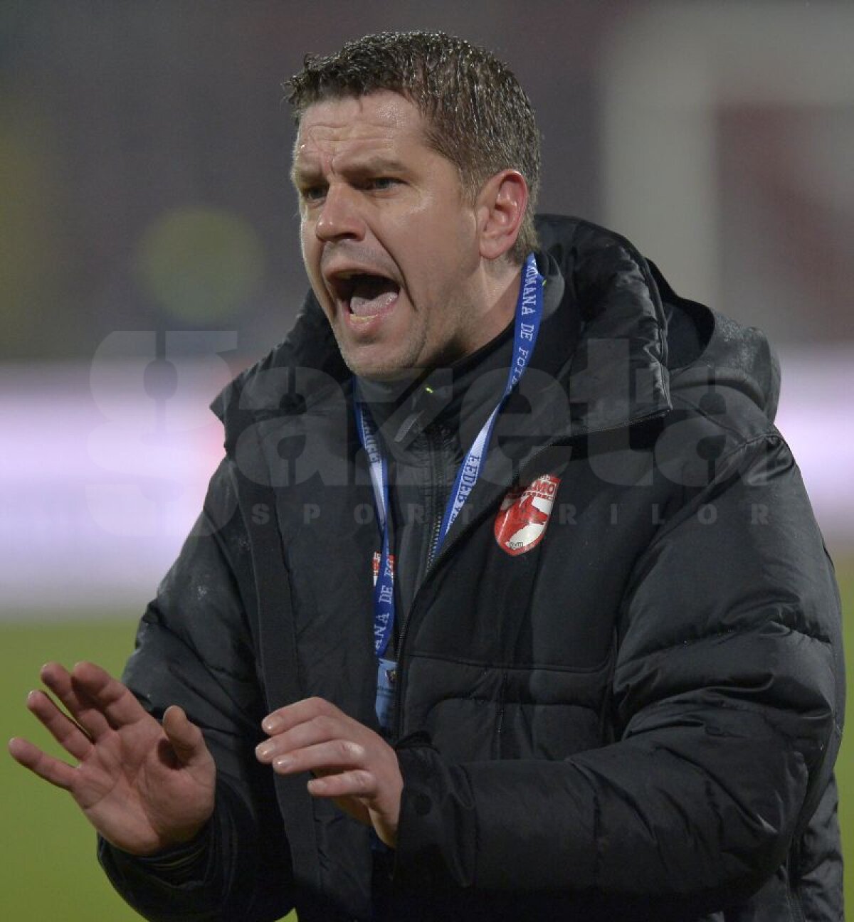 FOTO şi VIDEO Dinamo - Ceahlăul 3-1 » "Dubla" lui Gicu Grozav îi urcă pe "cîini" pînă pe locul 5 şi îi condamnă pe nemţeni la retrogradare