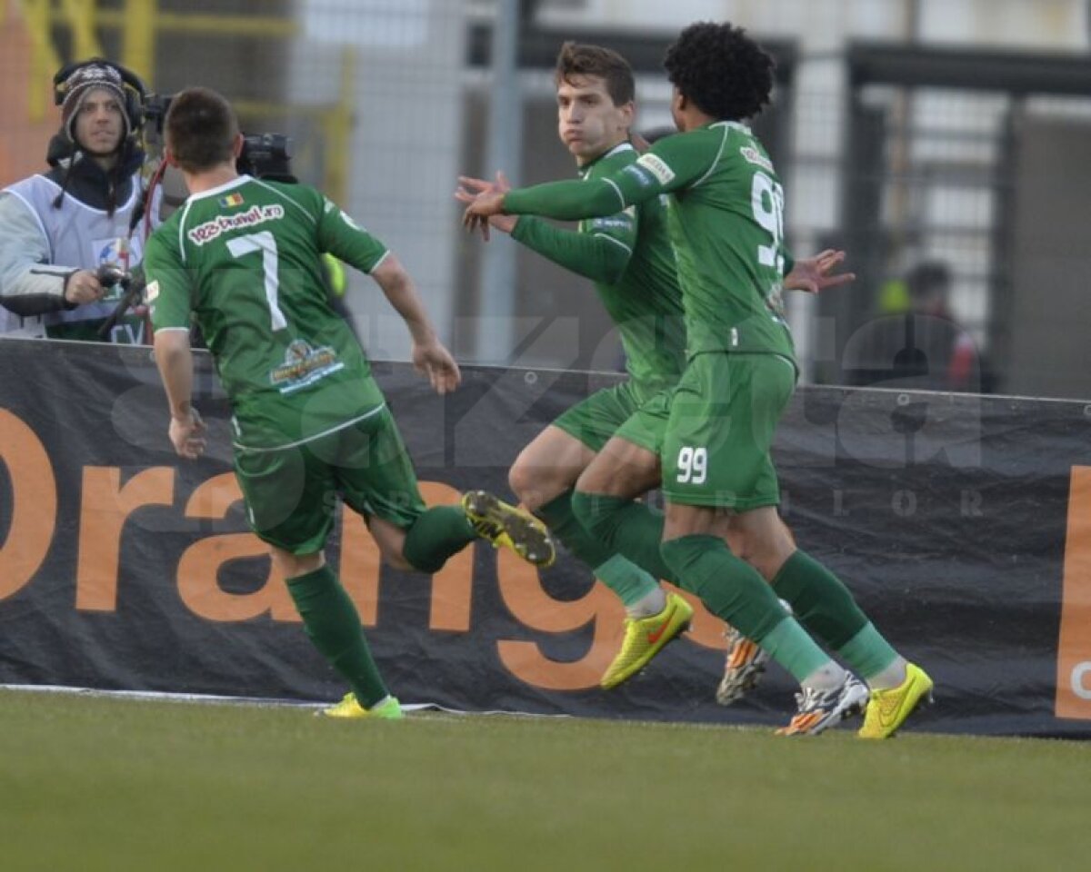 VIDEO şi FOTO Dinamo - Concordia Chiajna 0-3 » "Cîinii", umiliţi pe teren propriu