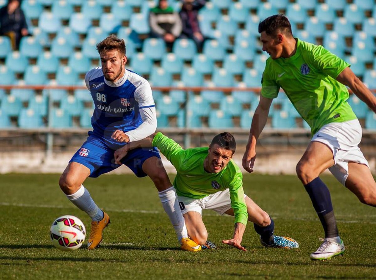 FOTO Gest fără precedent în Liga 1: un arbitru va fi dat în judecată pentru un penalty neacordat!