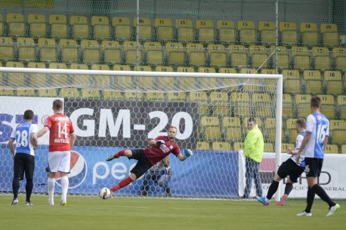 VIDEO şi FOTO » Viitorul - Pandurii 4-0 » Gică Hagi l-a surclasat pe Iordănescu jr. şi se apropie de Europa League