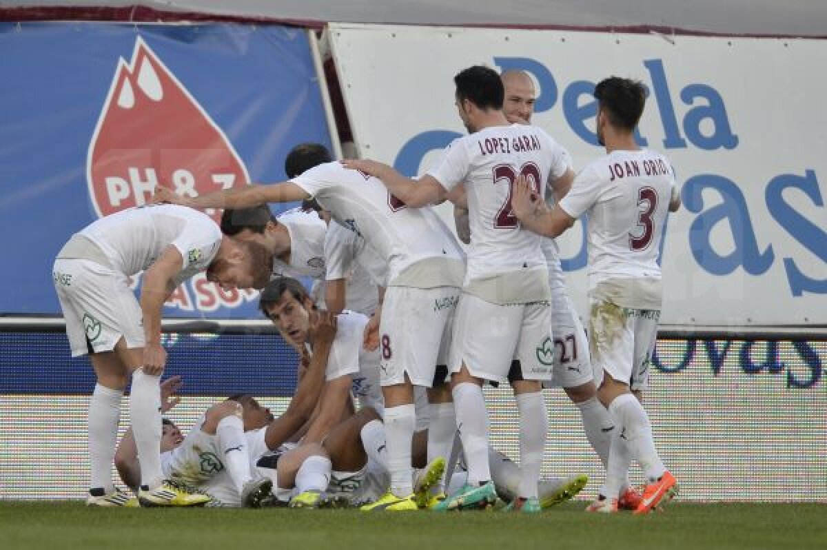 VIDEO + FOTO Sărbătoare în Giuleşti! Combinaţia Pancu-Niculae a consfiinţit o victorie vitală pentru Rapid, contra Oţelului!
