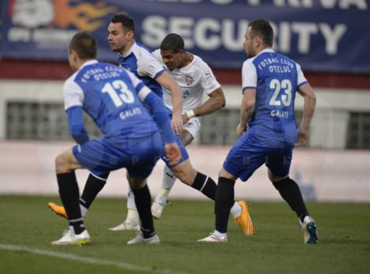 VIDEO + FOTO Sărbătoare în Giuleşti! Combinaţia Pancu-Niculae a consfiinţit o victorie vitală pentru Rapid, contra Oţelului!